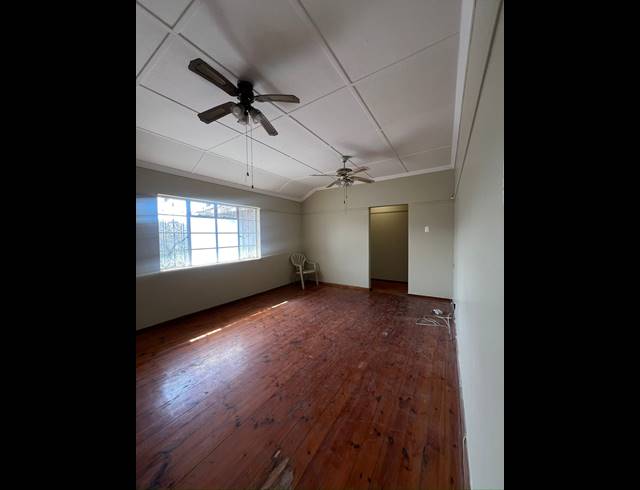 3 BEDROOM HOUSE TO LET IN OVERPORT